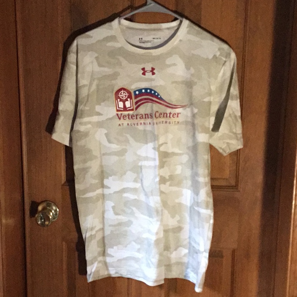Men’s Alvernia University Veterans T-Shirt